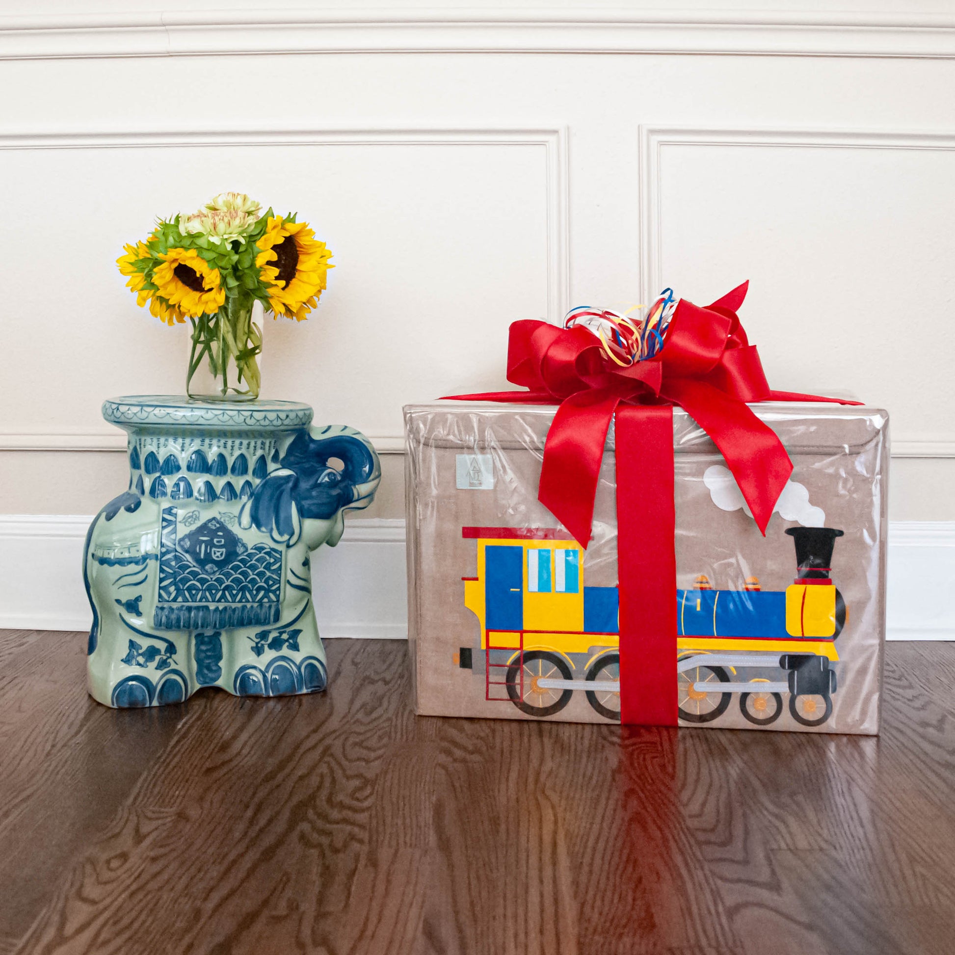 The Choo-Choo (Train Box): Appliquéd + Embroidered Collapsible Toy Box – A  Nice House Shop